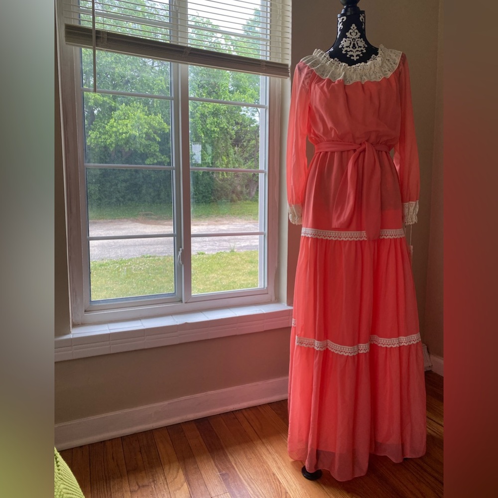 Stunning vtg Jacobson’s 70s prairie dress peach tiered Gunne Sax style sz 8 NWT